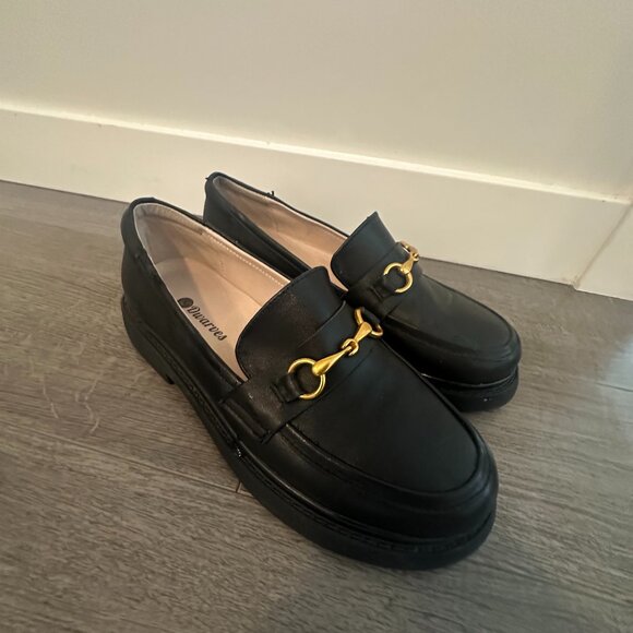 Womens Handmade Leather Loafers Metal button Black 8 - Dwarves Shoes - Picture 2 of 4